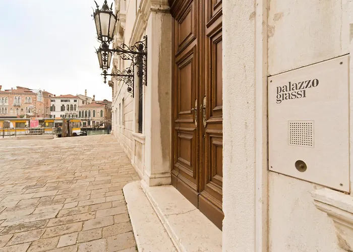 Lovely And Central For Two 10 Min Walk From St Mark S Square Heaven s Collection